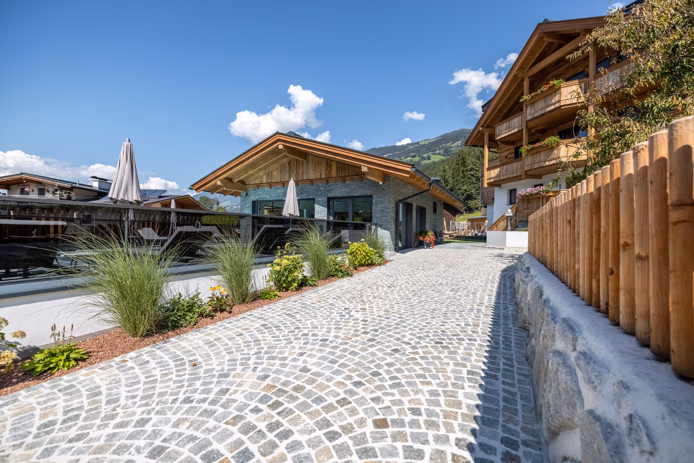 Schwimmbadbereich Hochfeldhof